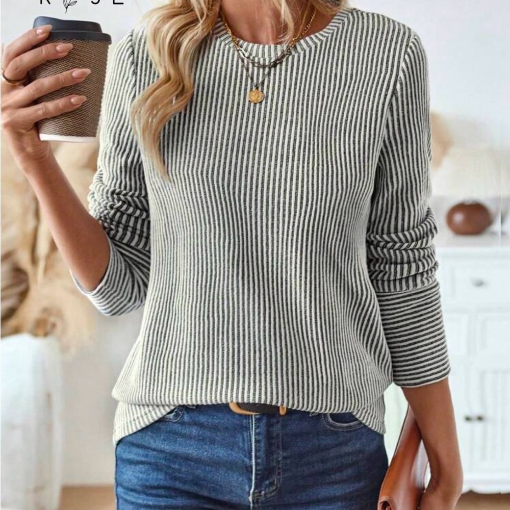 Emery Rose top
Cute and flattering!
